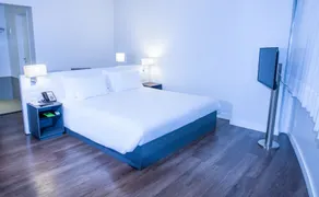 Fratele Business Hotel - Zimmer