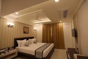 Click Collection Jaipur, Sindhi Camp - Quarto