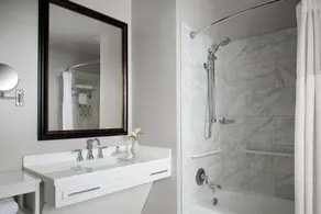 Marriott Vacation Club® at Custom House, Boston   - Bathroom
