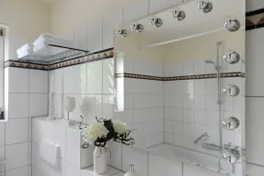 Parkside Apartment House - Baño