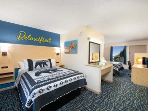 Creekstone Inn - Room