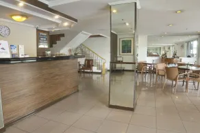 Nichols Airport Hotel - Reception