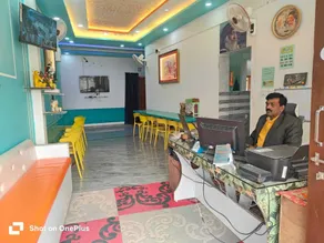 Hotel Ramkesarrai - Lobby