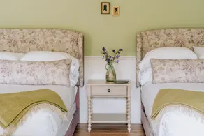 The Millbrook Inn - Room