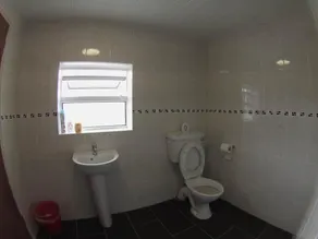 Backpackers Citi Hostel - Bathroom