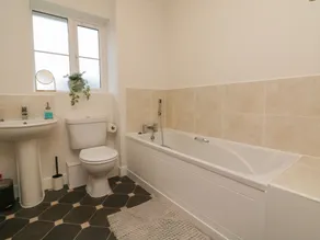Reubens Cottage - Baño
