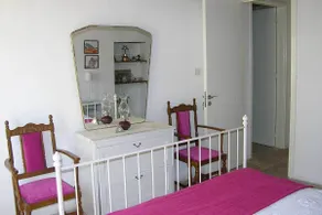Avalon Village Houses - Room