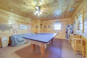 Waynesville Vacation Rental w/ Mountain Views! - Interiør