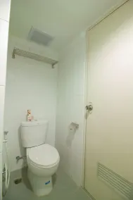 OYO Flagship 1260 Sentraland Karawang - Bathroom