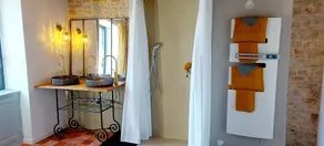 Gîte de La Pyranvôle - Badezimmer