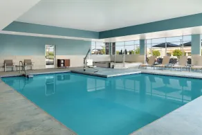 Holiday Inn Express & Suites - Madison West - Middleton by IHG - Piscine