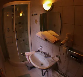 Gasthof zum Löwen - Salle de bain