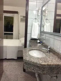 Vila Alaide Praia Hotel - Bathroom