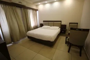 Treebo Venition Inn - Room