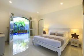 Singgah Villas Seminyak - Chambre
