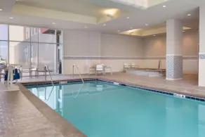 Embassy Suites by Hilton Kansas City Olathe - Piscine