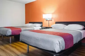 Motel 6-Brockton, MA - Chambre