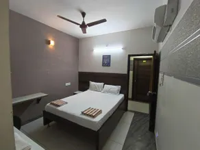 Sri Renga Inn - Chambre