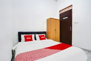 Hotel O Srimahi Residence - Habitación