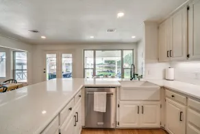 Lakefront Granbury Home w/ Patio, Fire Pit & Dock! - Innvendig