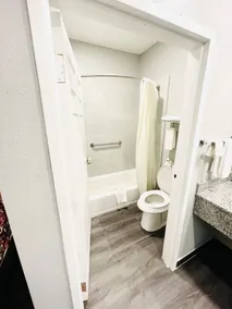 Americas Best Value Inn La Porte - Salle de bain