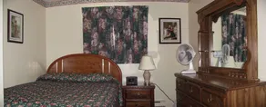 Comerford's Ocean View Suites - Zimmer