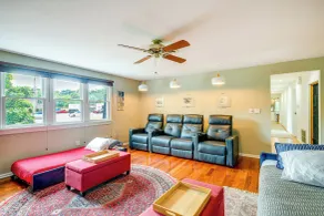 Walkable Main Street Retreat! Apt in Clarence - Intérieur