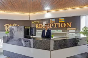 FabHotel RK Inn - Reception