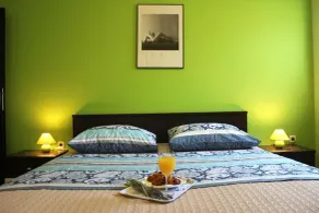 Schöne Ferienwohnung mit Terrasse, Roses - Værelse