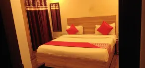 Hotel Aerocity Golden - Room