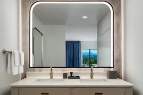 Martis Valley Lodge, Tapestry Collection by Hilton - Salle de bain