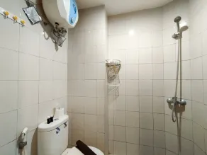 Cozy 2Br Apartment Mekarwangi Square Cibaduyut - Baño