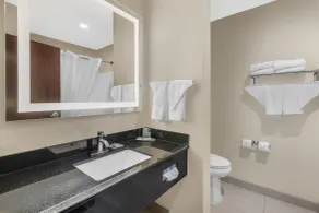 Best Western Concord Inn & Suites - Baño