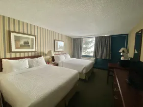 Ramada by Wyndham Whitecourt - Zimmer