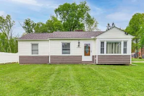 Metro Detroit Home Base w/ Yard, Pets Welcome! - Interiør
