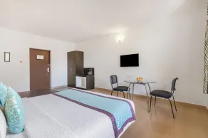 Sterling Yelagiri - Room