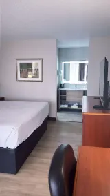 Days Inn by Wyndham Culpeper - Room