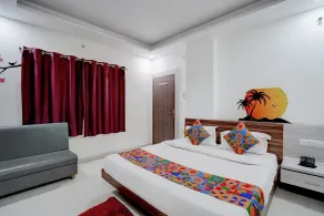 Townhouse Hoshangabad Road Formerly Saanvi Paradise - Rom