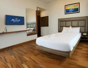 Sky suites by Monarch - Room
