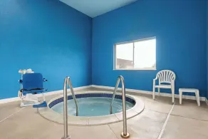 Days Inn by Wyndham Miami - Pool