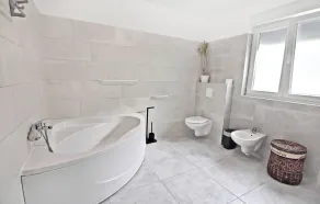 Casa vacanze con piscina esterna - Bagno