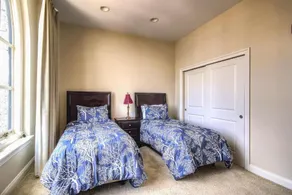 Baltimore executive Furnished rentals - Rum