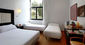 Abba Burgos - Room