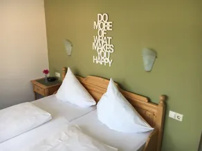 Hotel und Restaurant -Gasthaus Zur Pfalz - Quarto