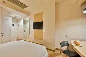 Maxone Premier Melawai - Room