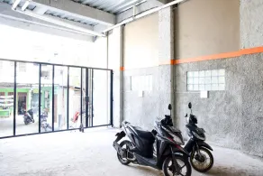 RedDoorz near Mangga Dua Square - Fitness facility