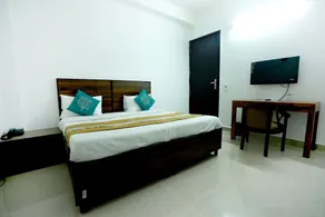Gupta Residency Near Ajnara Heritage - Chambre