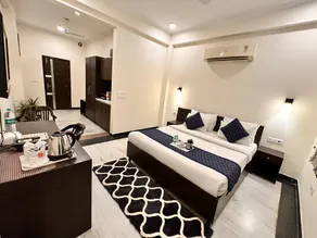 Hollyhocks Residency - Room