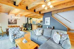 Hot Tub & Boat Dock: Waterfront Maine Retreat! - Interiør