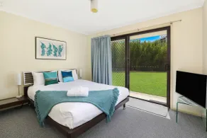 NAROO7- PRIME, CENTRE OF MOOLOOLABA LOCATION - Room